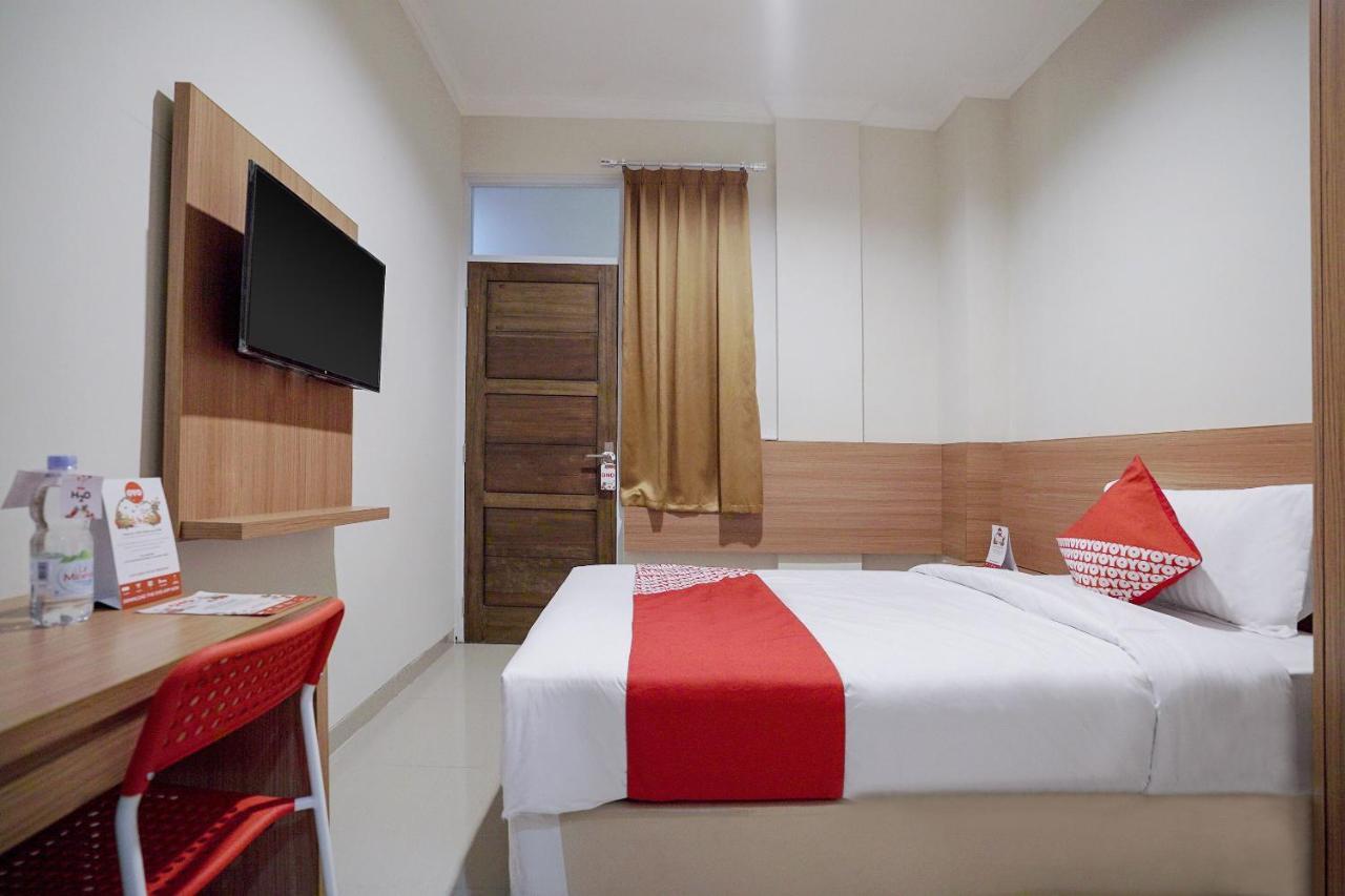 ג'קרטה Oyo 415 The Kartini 8 Residence מראה חיצוני תמונה