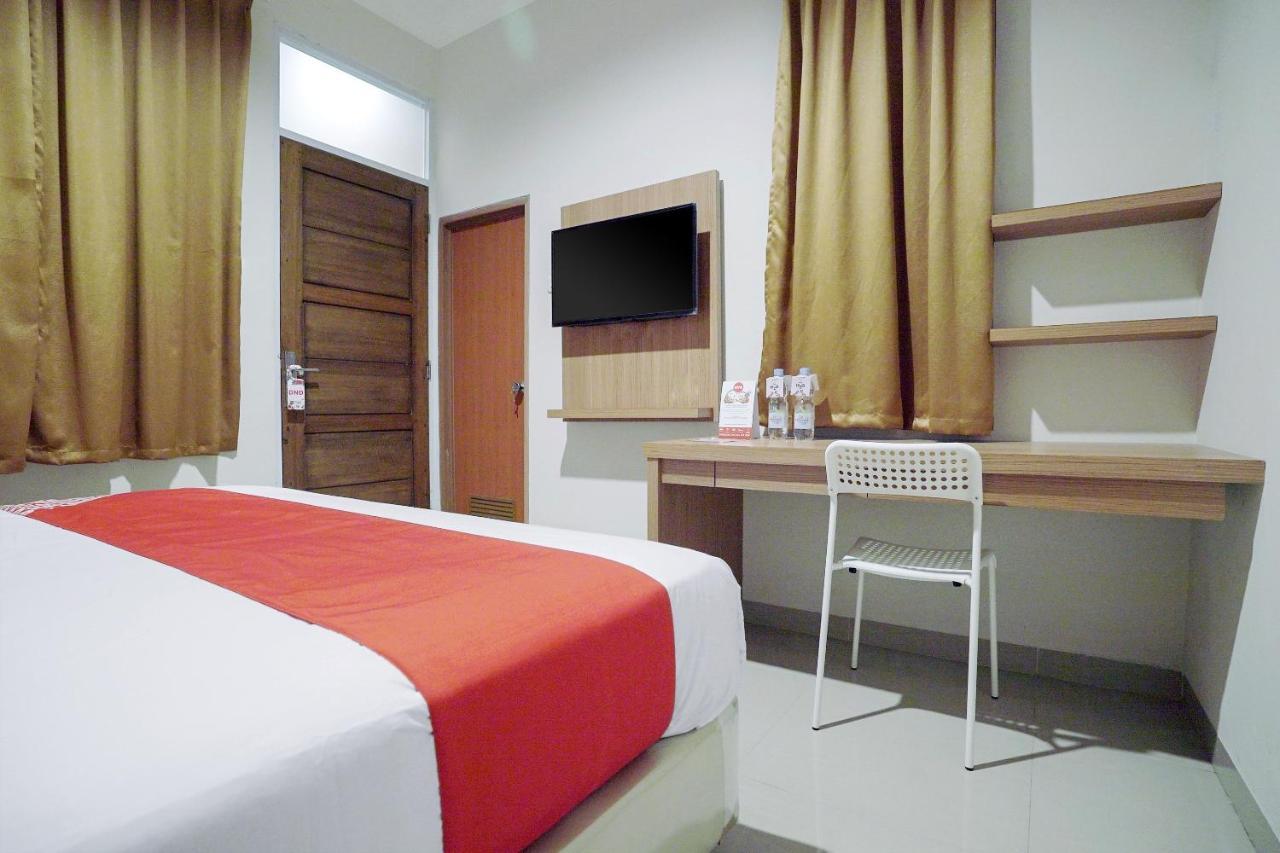 ג'קרטה Oyo 415 The Kartini 8 Residence מראה חיצוני תמונה