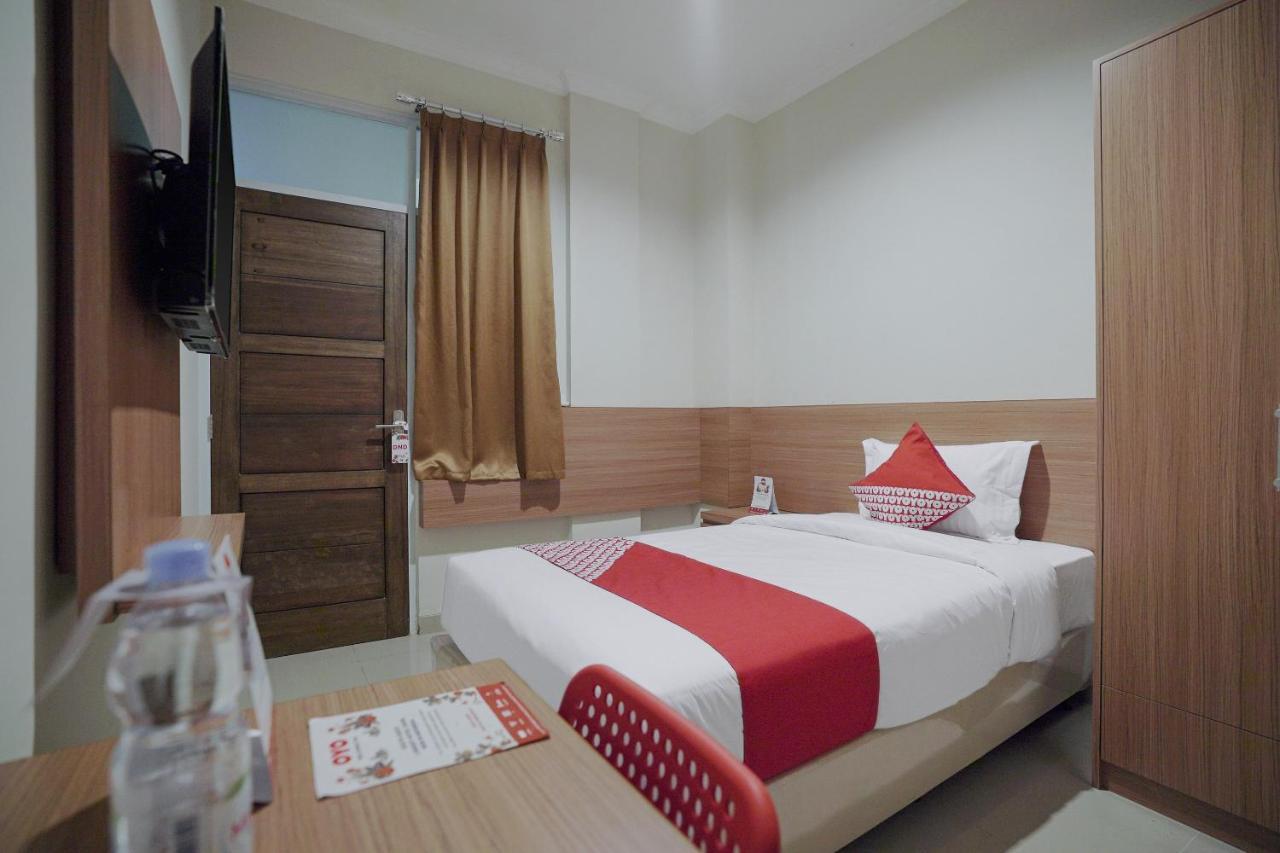 ג'קרטה Oyo 415 The Kartini 8 Residence מראה חיצוני תמונה