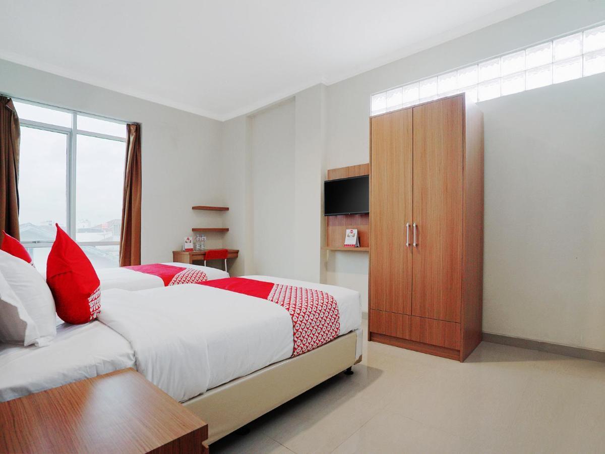 ג'קרטה Oyo 415 The Kartini 8 Residence מראה חיצוני תמונה