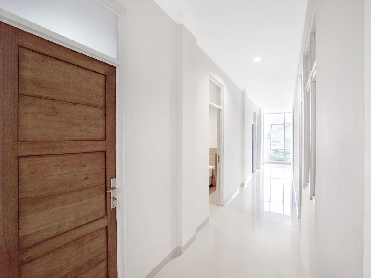 ג'קרטה Oyo 415 The Kartini 8 Residence מראה חיצוני תמונה